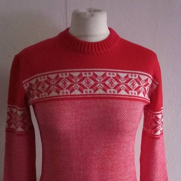 Vintage Austrian Red Wool Mix Long Sleeved Red Jumper Pullover Small