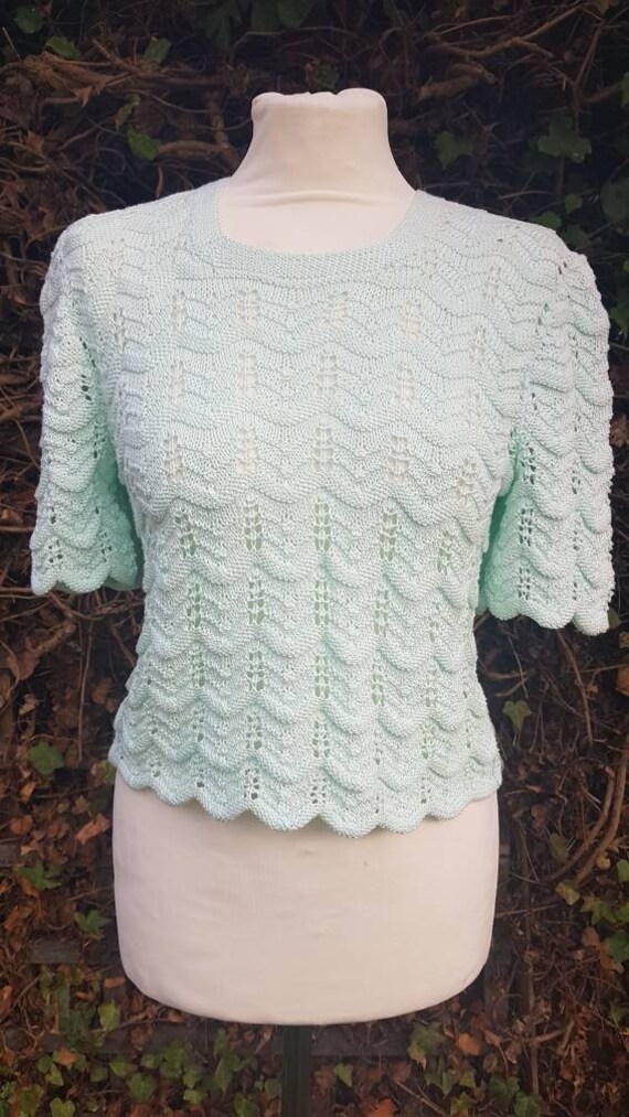 short knitted jumper