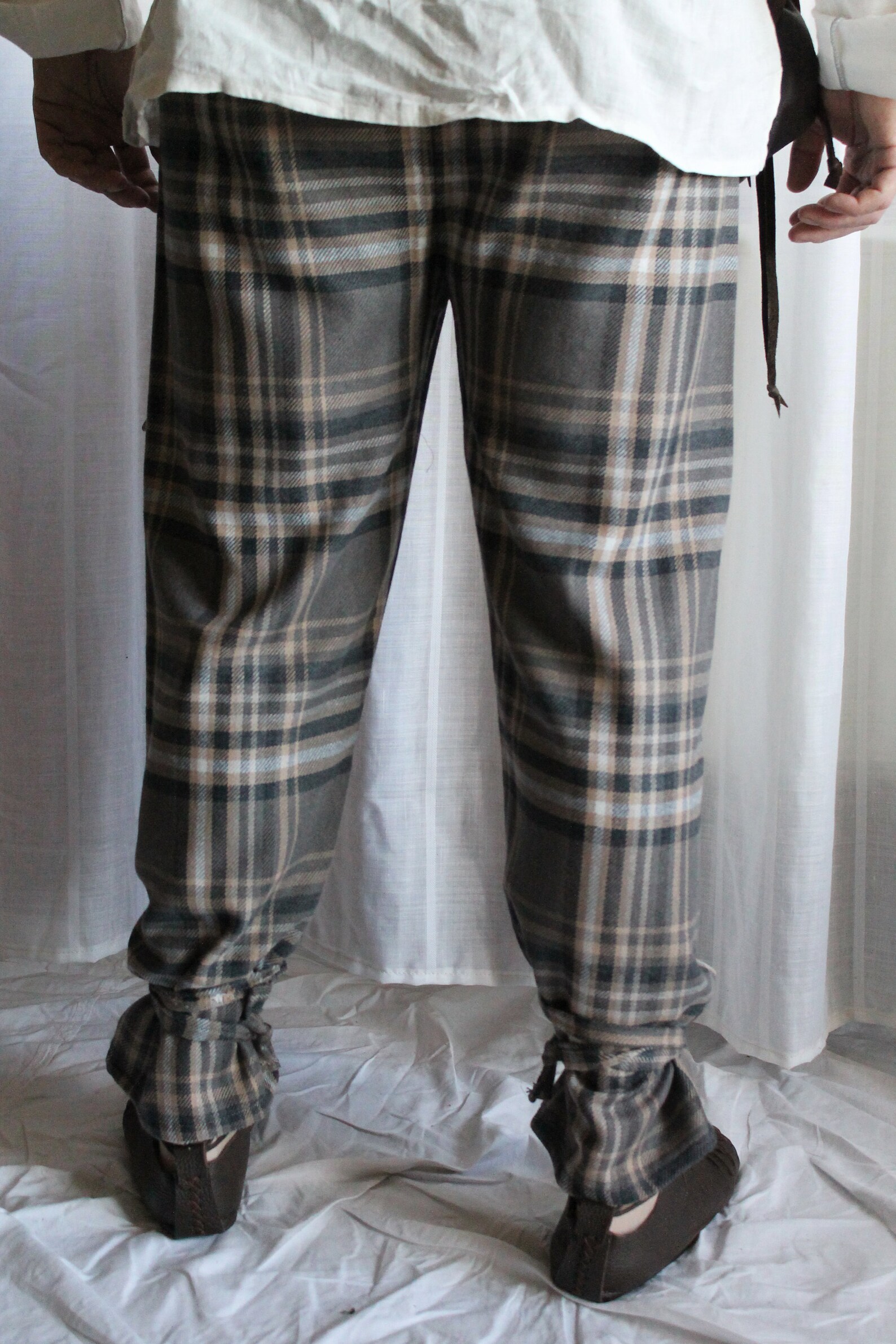 zara tartan pants