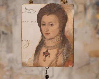 Handmade Queen Portrait Christmas Ornament, Reclaimed Wood, Antique Style