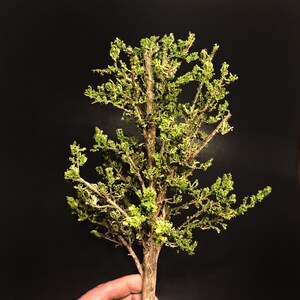 Large Green Completed Model Tree Miniature For Dioramas, Wargaming, Railway Railroad Layout Scenery