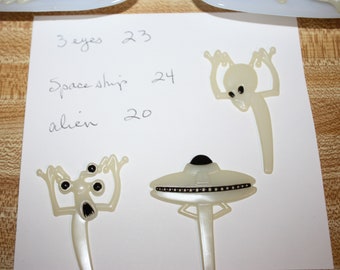 Vintage Alien Cupcake Picks: 67 DecoPac Roswell Party Decorations