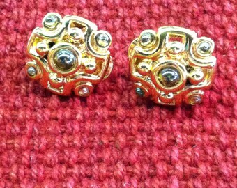 Monet Goldtone clip on earrings