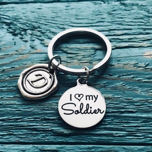 I love my soldier, Soldiers wife, ARMY, ARMY Wife, military wife, Army Jewelry, Deployment, Silver Keychain, Silver Keyring, Gifts for