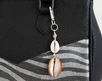 Nyckelring med kaurisnäcka: Tribal Chic-väska