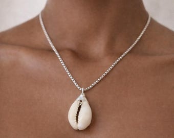 Cowrie Shell Necklace, African Inspired Cowrie Pendant, Silver Chain Shell Necklace, Beach Jewelry, Tribal Boho Jewelry, Ocean Shell Pendant