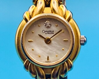 Vintage Elgin Ela72B Crystal Hearts In Two Tone Ladies Watch & bracelet Vintage Elgin Ela72b Crystal Hearts in Two Tone Ladies Watch  main image 4