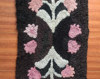 Antique hooked rug