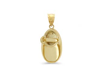 14k solid gold baby shoe pendant. engraved with name and date non returnable.
