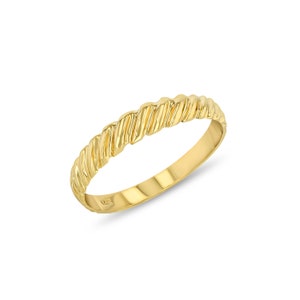 14k solid gold baby twist band. twist pinky band.