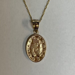 14k solid gold Virgin Mary medallion pendant with 18 solid gold chain. image 5