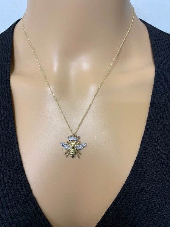 Crystal Flower and Enamel Bee Necklace in Gold