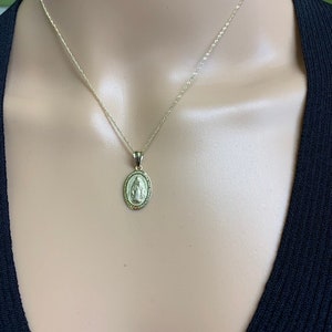 14k solid gold Virgin Mary medallion pendant with 18 solid gold chain. image 6