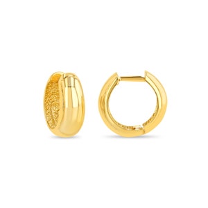14k solid gold hoop huggie earrings.