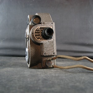 Vintage Revere 8 Model 88 Movie Camera With Original Box And Instructions