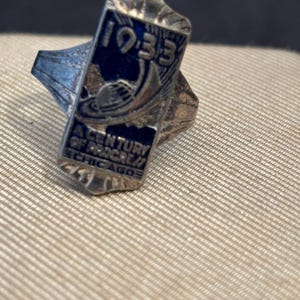Vintage 1933 World’s Fair Ring