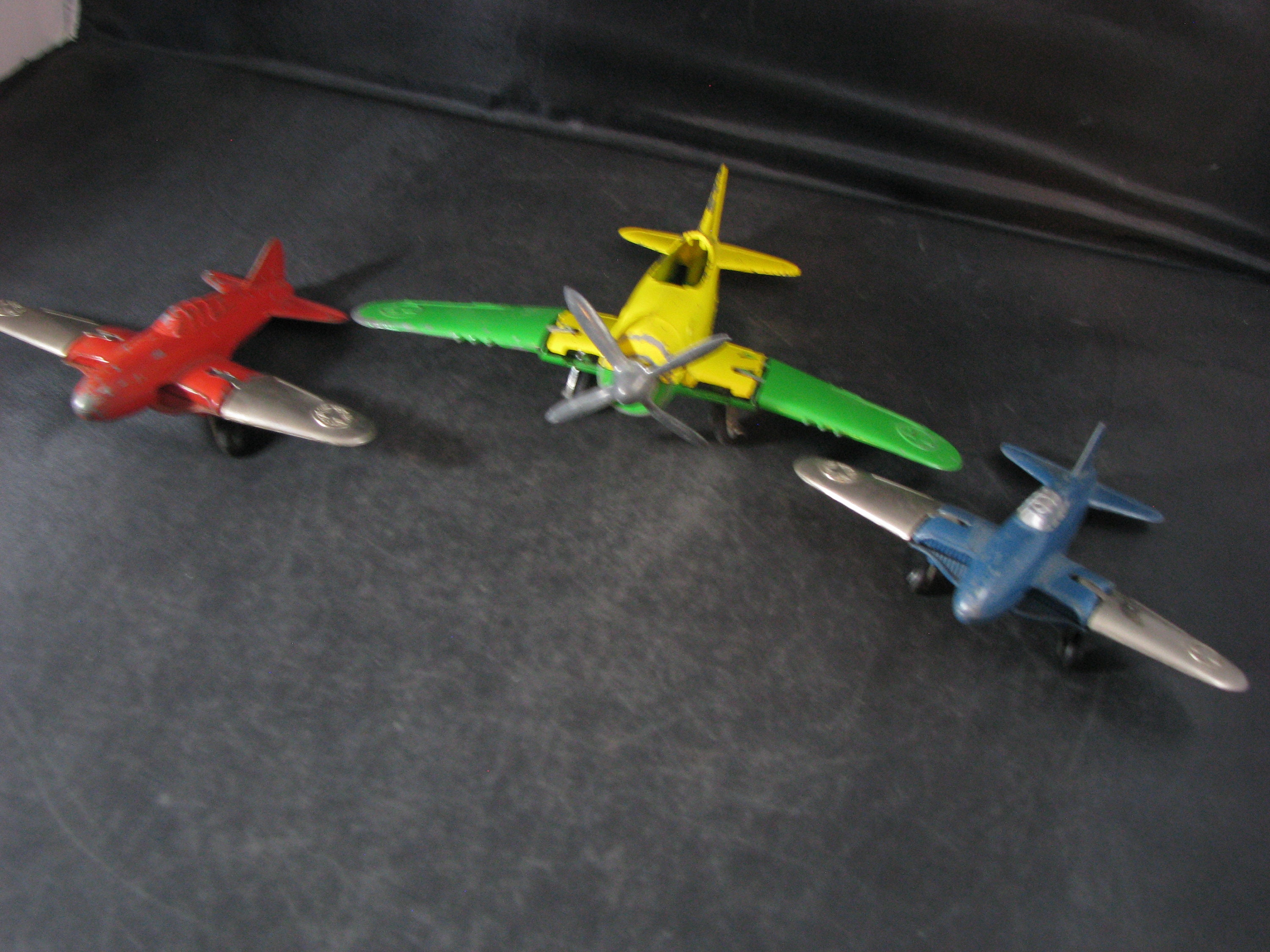 Hubley kiddie toy airplane w hotsell folding wings