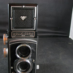 Vintage Rolleicord IV Camera