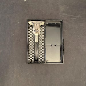 Vintage Gillette Techmatic Razor in Original Box