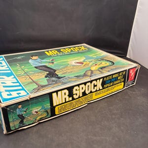 Maquette model kit AMT STAR TREK - Mr. SPOCK First officer