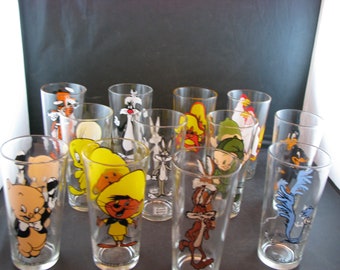 Set of 12 Looney Tune/Warner Brothers/Pepsi 1973 Glasses