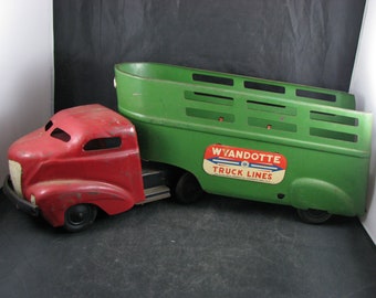 Vintage Wyandotte Truck Lines Pressed Steel Toy Truck