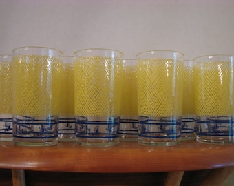 Vintage Set of 9 Glasses