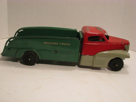 buddy l baggage truck