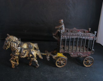 Cast Iron Kenton Overland Circus Horse Drawn Wagon