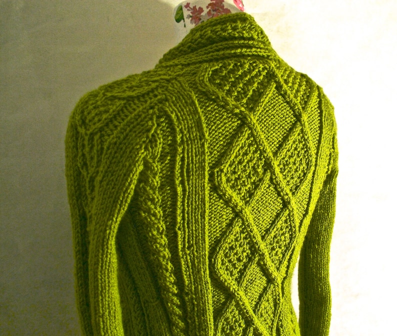 UK 68 Olive Green Seeded Wishbone Patterned Hand Knit Cardigan