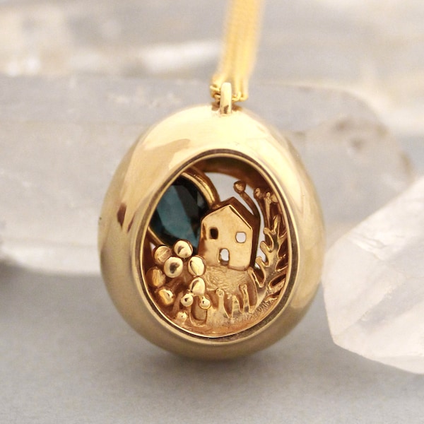 Miniatuurhuishanger, ongebruikelijke ketting met blauwe topaas, ambachtelijke huisketting, betekenisvolle hedendaagse edelsteensieraden, ongebruikelijke geschenken