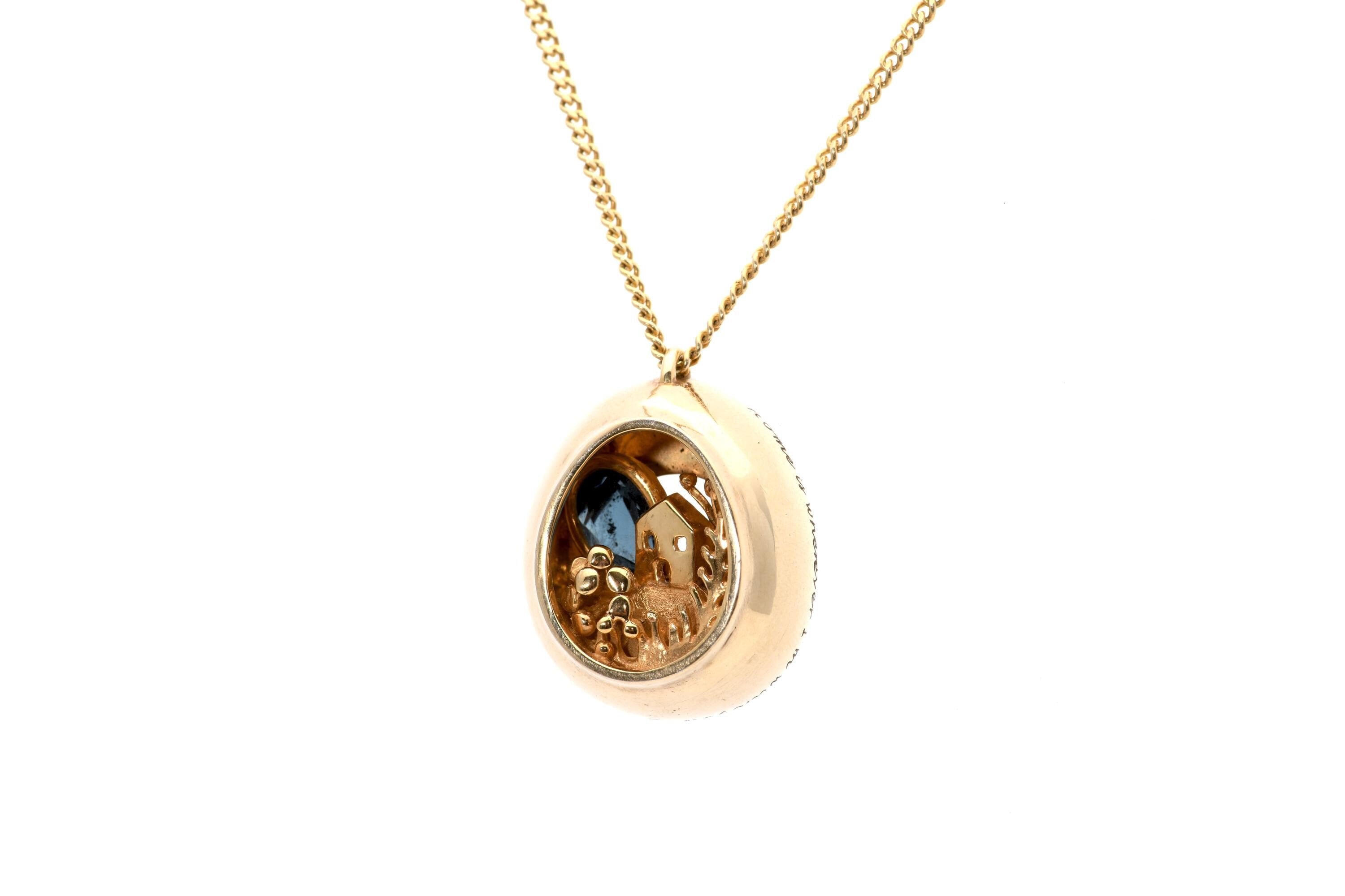 Collar con colgante de casa, collar con topacio azul, collar con colgante de oro único, collar de oro inusual, joyería contemporánea, regalo para ella