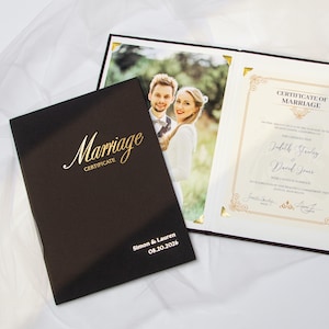 Schwarze Heiratsurkunde - Elegante personalisierte Urkunde mit Goldfolie | Handgemachte Hochzeit Andenken