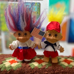 Vintage 90&#39;s Russ Troll Dolls (pair)