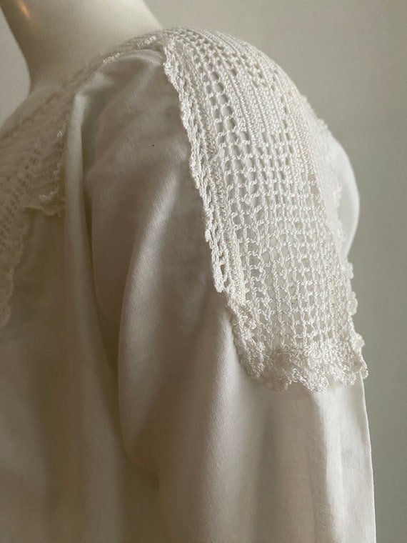 Vintage 1900s Edwardian Crochet Nightgown Dressin… - image 7