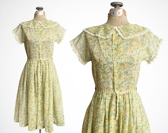 Vintage 1950s Adorable Floral and Lace Floaty Dress S 50s Dress