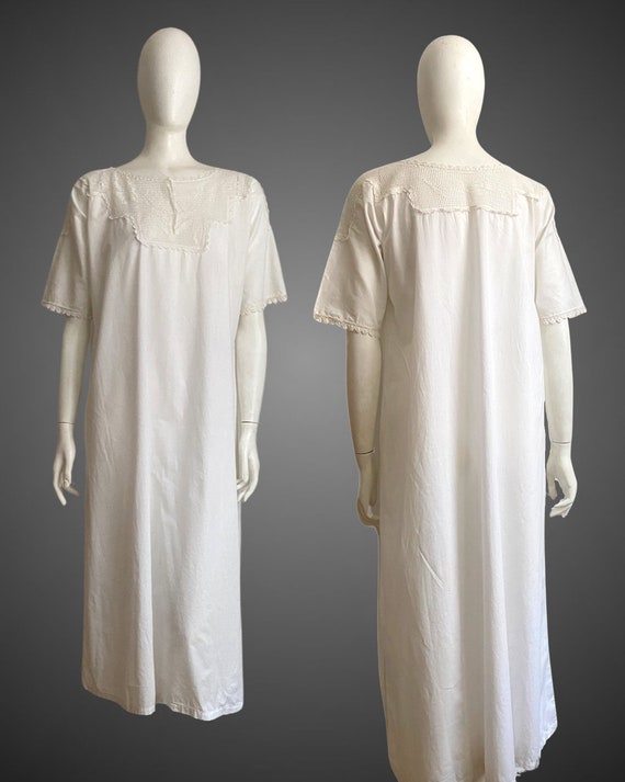 Vintage 1900s Edwardian Crochet Nightgown Dressin… - image 2