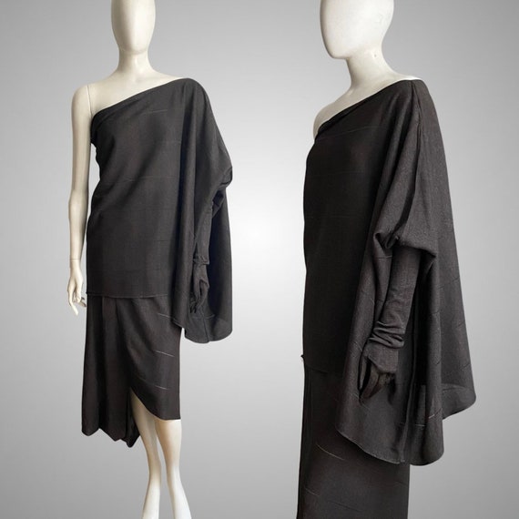 Rare 1980s ISSEY MIYAKE Textured Silk Single Gloved Sleeve 2