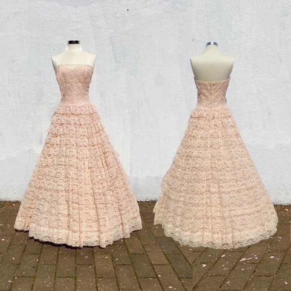 Vintage 1950s Pale Shell Pink Lace Cupcake Dress 50s Evening Gown M