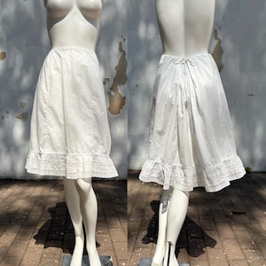 Vintage 1930s Ivory Cotton Lace Flounce Skirt Petticoat S