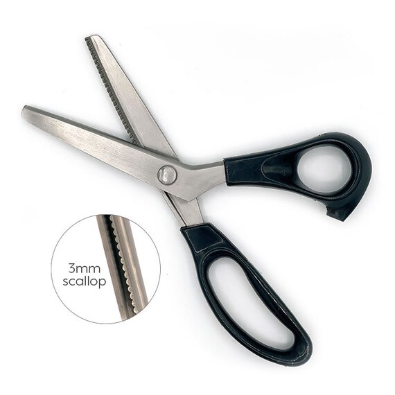 METAL SCISSORS WITH FLOWER SHAPED HANDLES