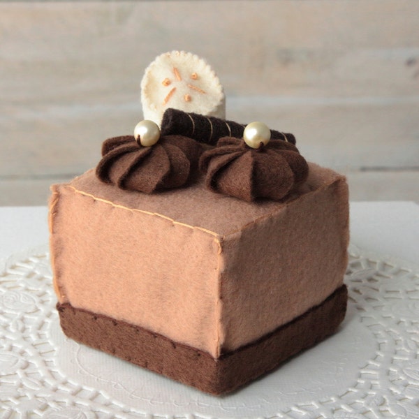 Mocha Cheesecake Square- Felt cake, play food, tea party, cute deco