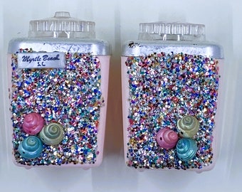 Vintage Baby Pink Plastic Salt and Pepper Shaker Set Seashells Myrtle Beach South Carolina Souvenirs Retro Mid Century One of a Kind Unique