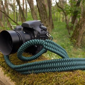 Kazami Neck strap by Yulis, Hand-braided camera shoulder strap made of paracord.  100cm / Deep-Forest-Green