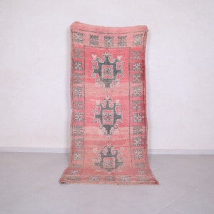 Vintage Berber rug 3.4 x 8 Feet Moroccan rug - Old berber rug - Entryway rug - Pink Moroccan rug - Moroccan runner rug - Boho rug