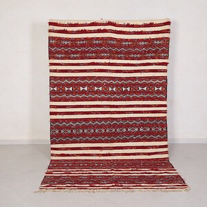 Vintage moroccan kilim rug 5.3 x 9.4 ft – Red and cream striped flatweave – Handmade Berber wool kilim rug – Geometric tribal flatweave
