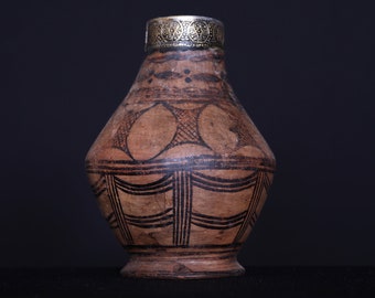 Antique clay water pot - vintage pottery - moroccan pottery - handmade pottery - vintage pottery - berber pottery