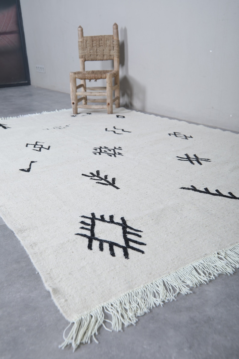 Custom Moroccan rug Flat woven rug White morocco rug Berber rug Kilim rug handmade rug Moroccan area rug Moroccan kilim image 6