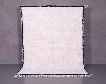 Outlavish Sheepskin Rug Soft Genuine Natural Merino 6 x 6.3ft, White/Ivory