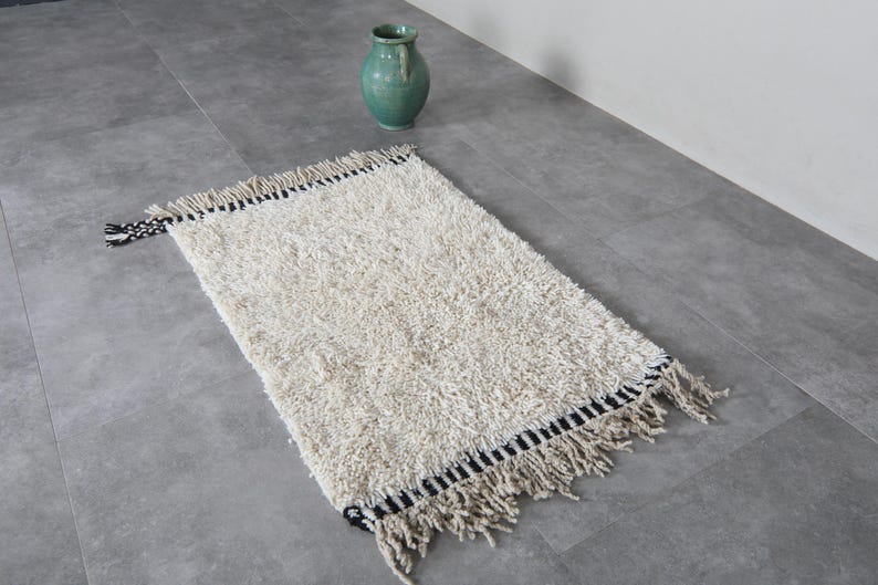 Ivory White Moroccan Rug 2.2x3.3 Ft - Handmade Wool Berber Small Area ...